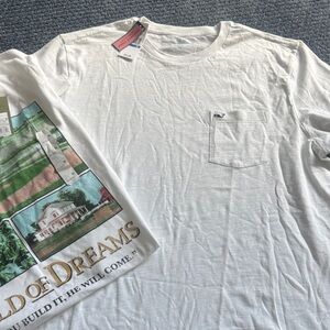 Men’s vineyard vines and graphic T-Shirt